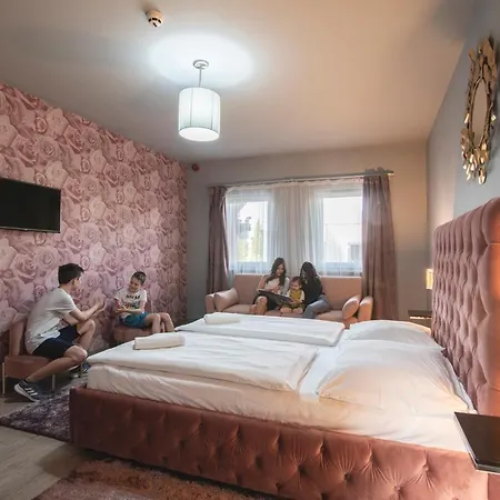 Sweet Life Wellness Гостевой дом 4*
