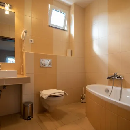 Sweet Life Wellness 4*